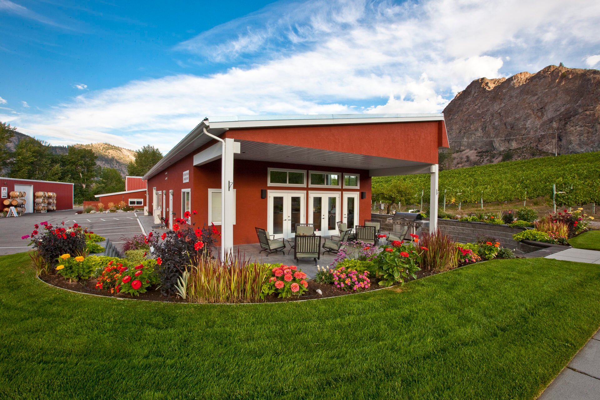 Tasting Room in the Summer