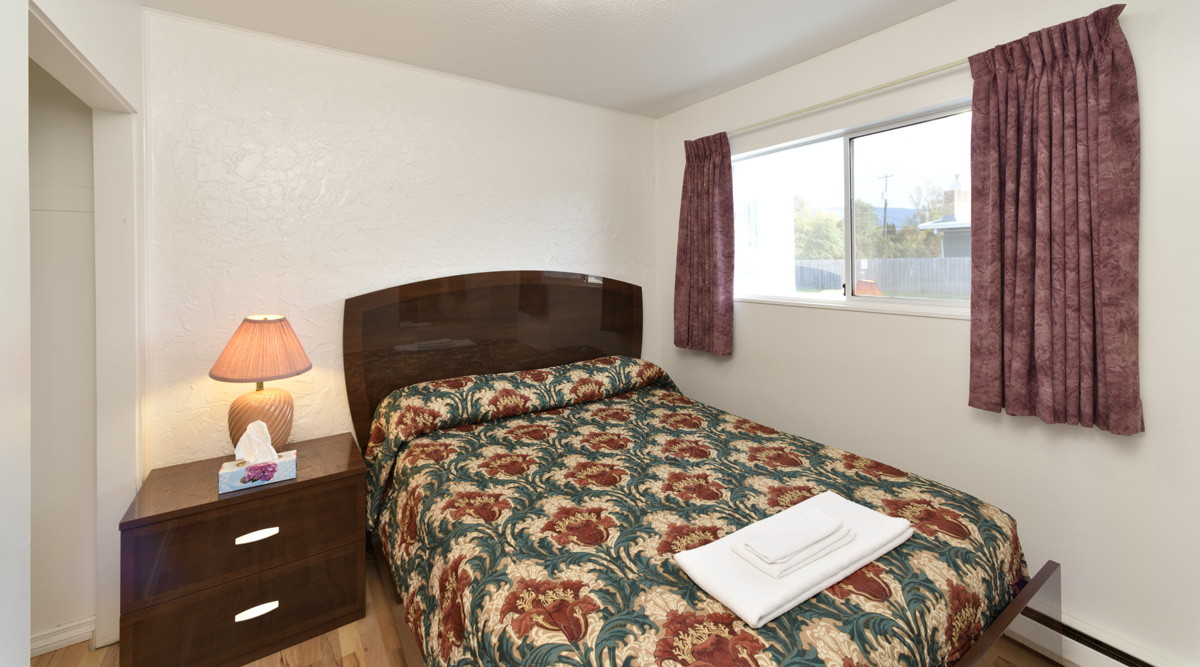 Riverside Motel