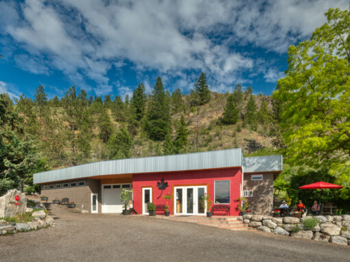 maple leaf spirits tasting room exterior