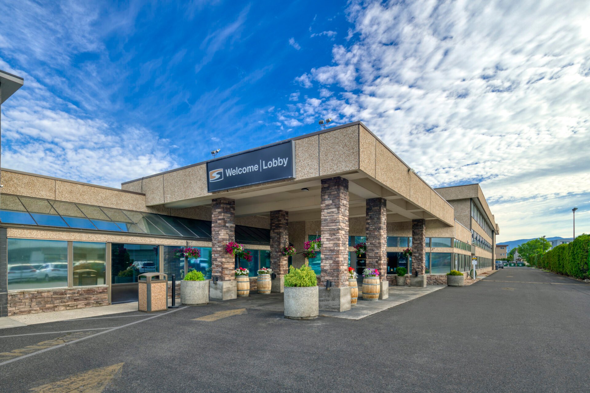 Sandman Hotel Exterior Entrance