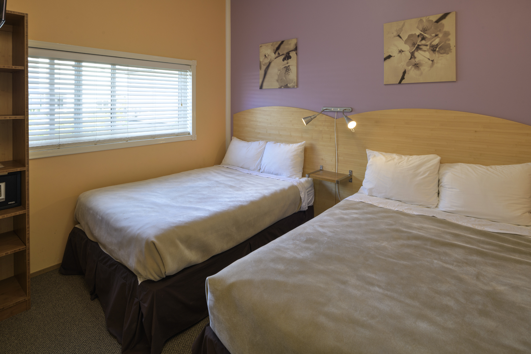 waterfront inn double bedroom