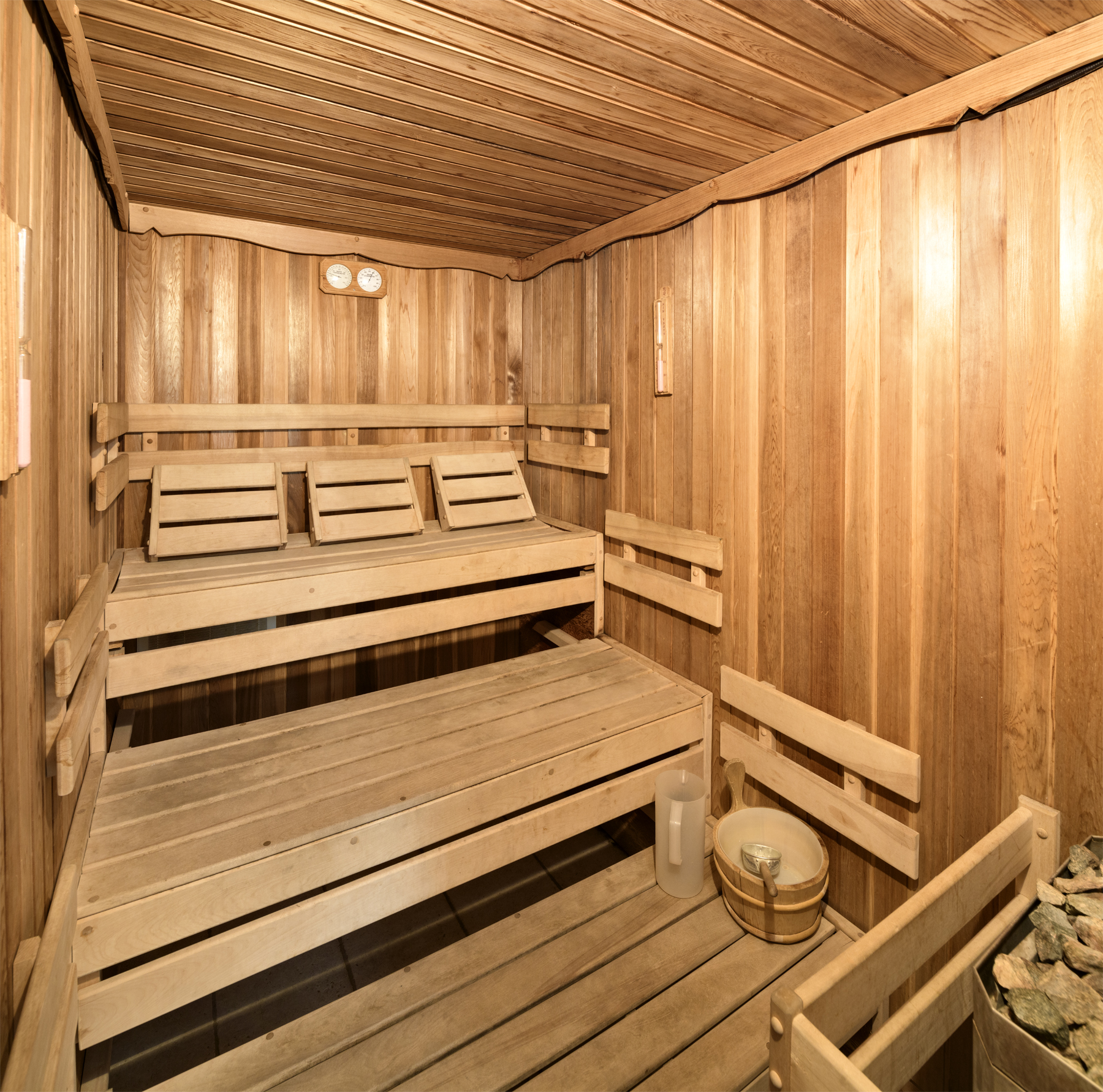 waterfront inn sauna