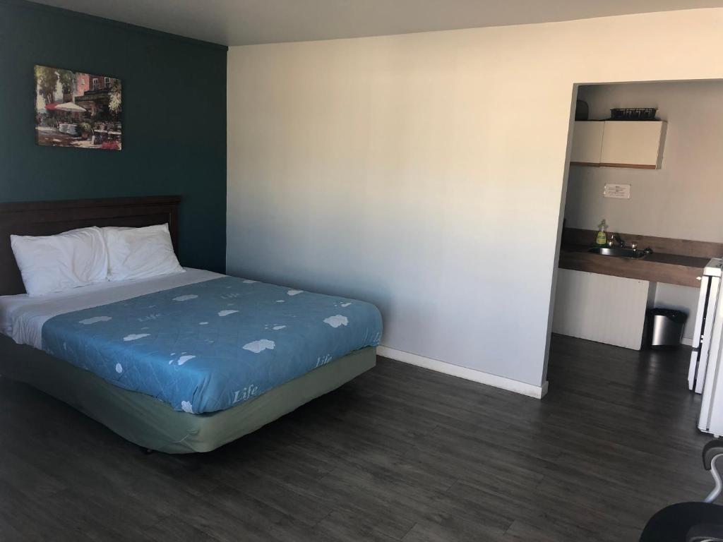 5000 motel room