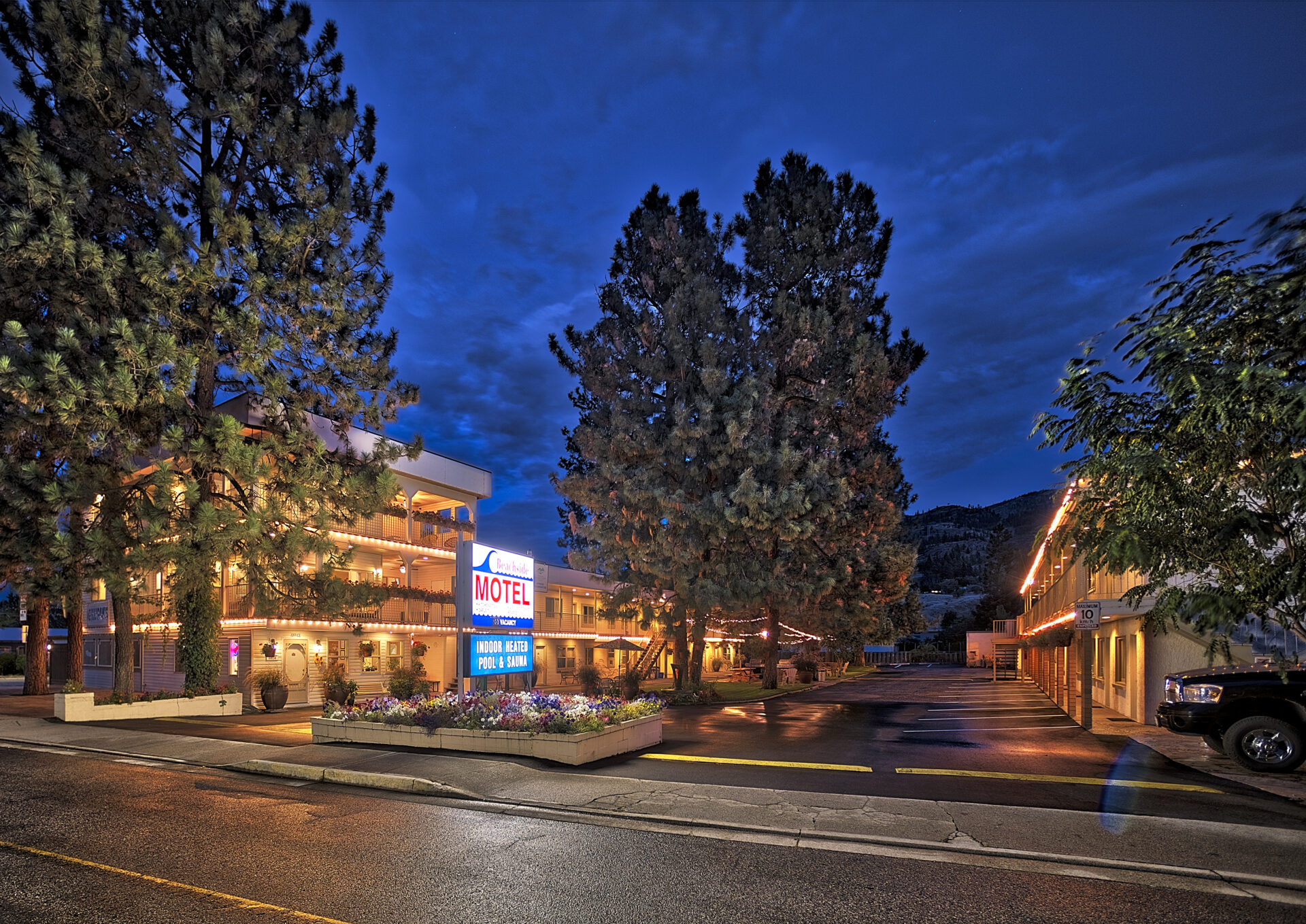 Beachside Motel