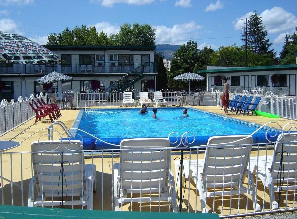 Flamingo Motel