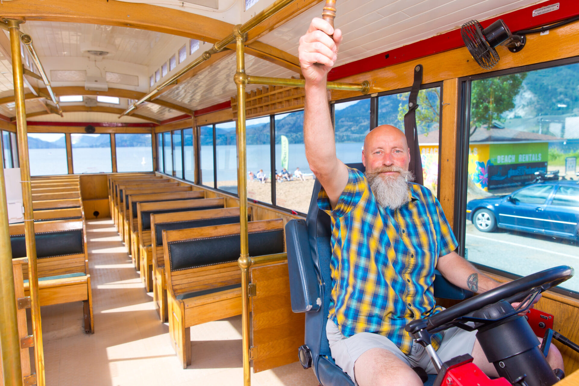 Grape-Savvy-Trolley driver