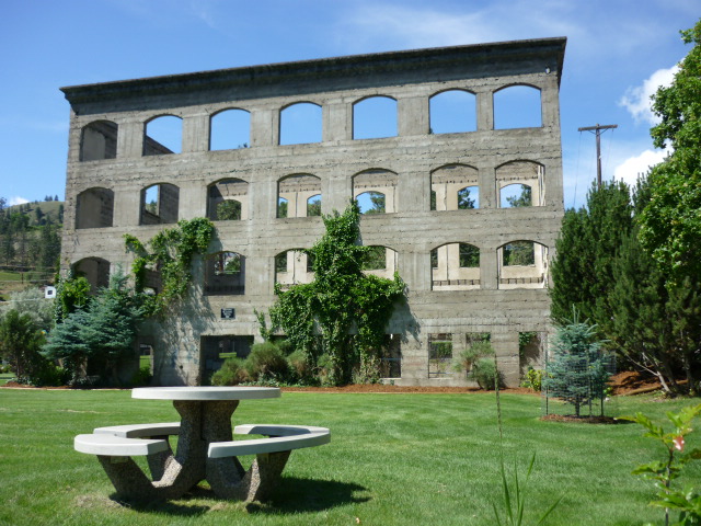kaleden hotel park