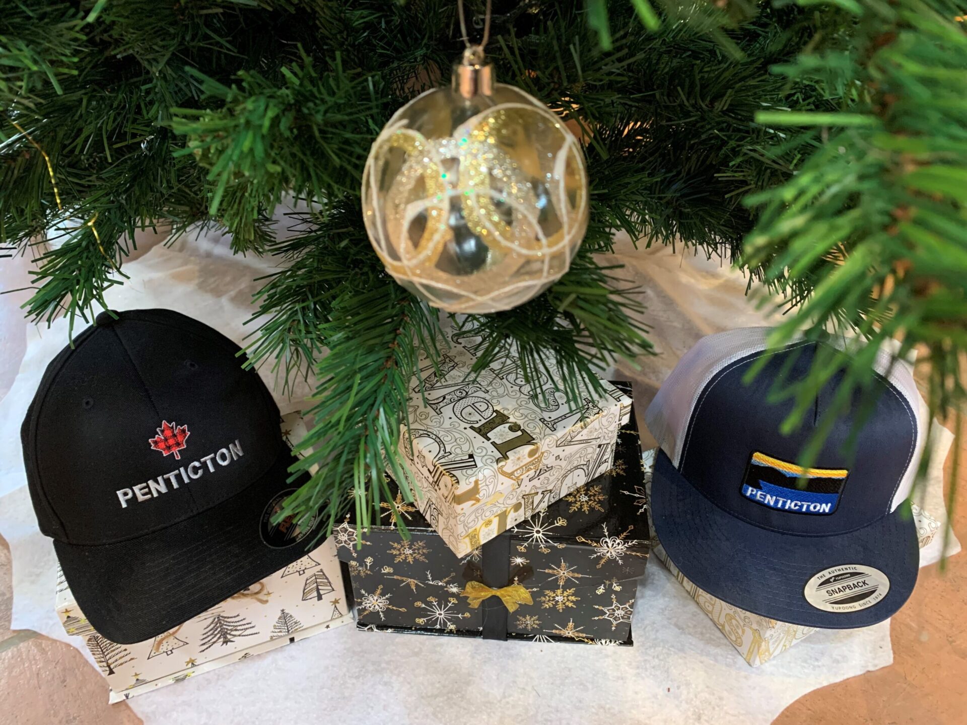 Shop the Visit Penticton 2023 Holiday Sale