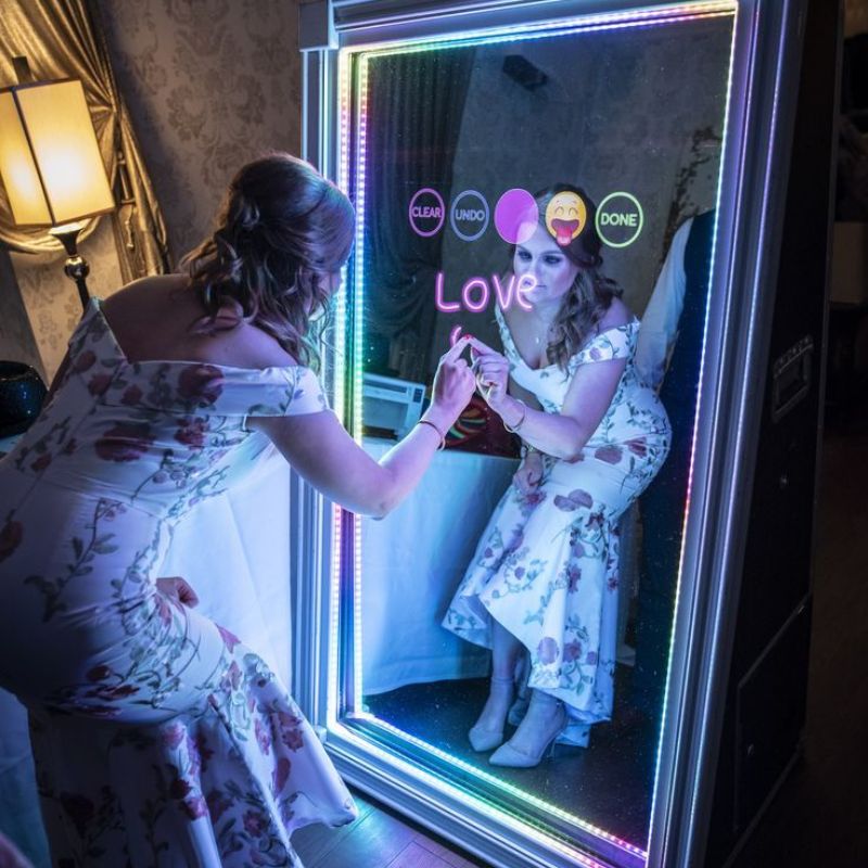 amuzing fun rentals interactive mirror photo booth
