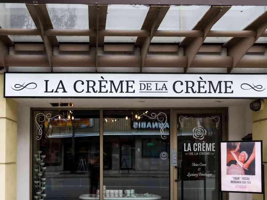 Front of La Crème Skincare Boutique located in Penticton BC