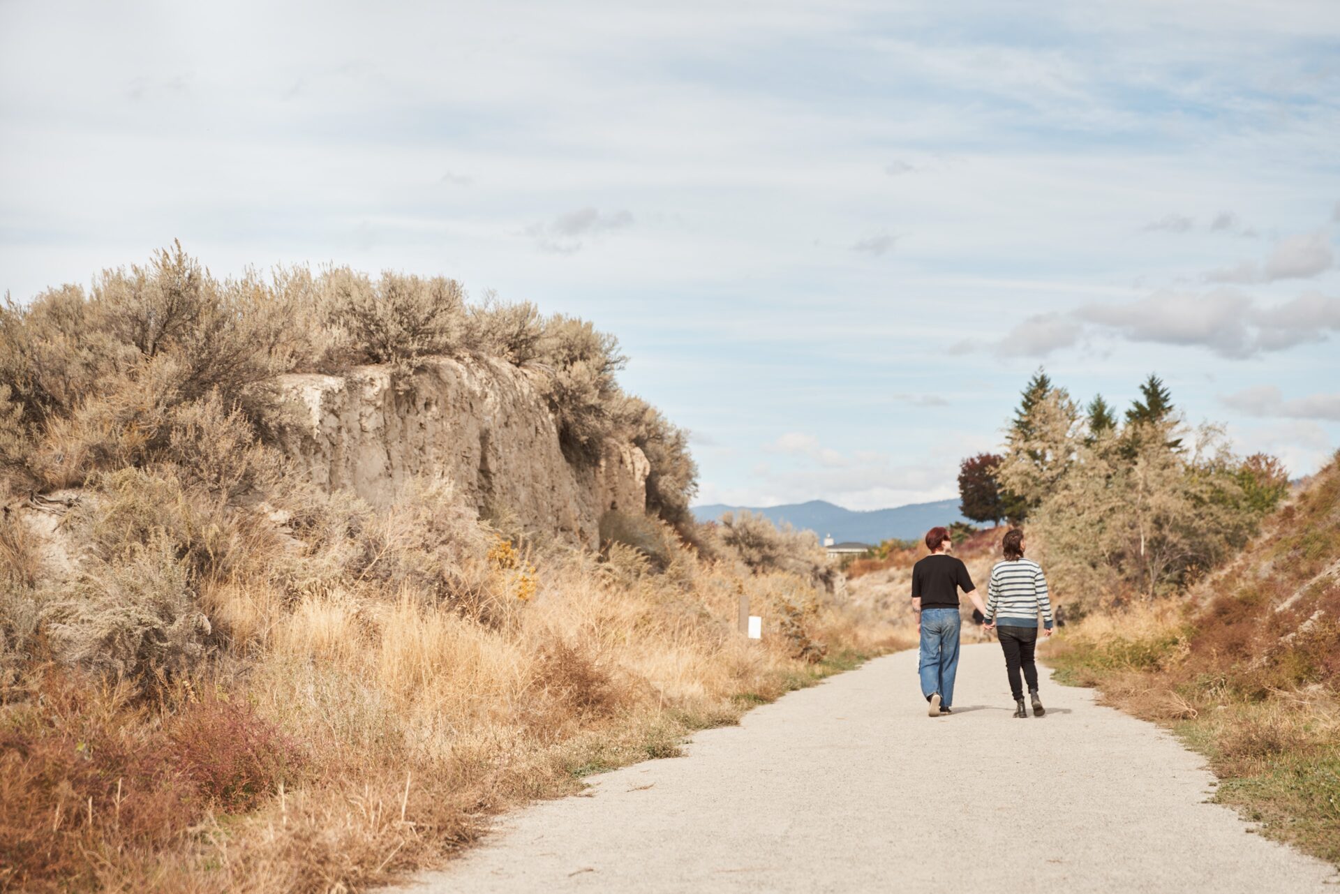 KVR Trail Couple Walking in the fall 2023