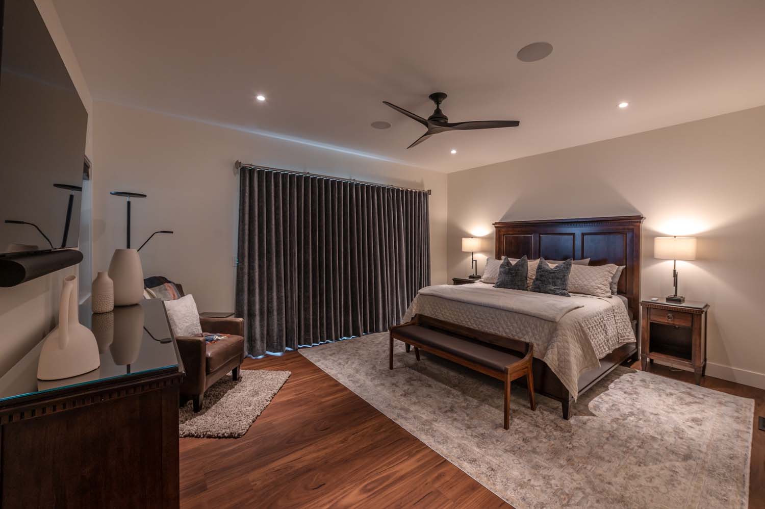 Desert Star Estate Ursa bedroom