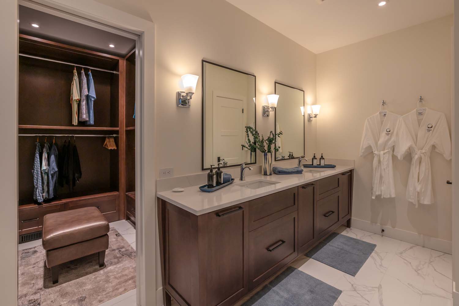 Desert Star Estate Ursa Bathroom Double Sinks, Robes and Walkin Closet