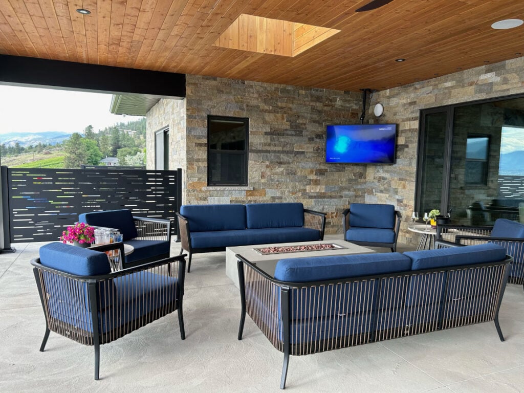 Desert Star Estate Outdoor Living Area