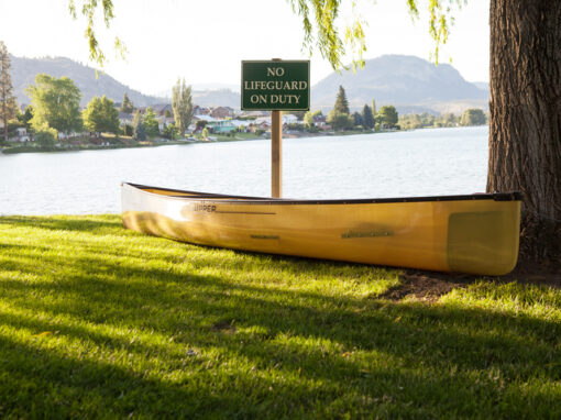 The Lakeside Resort kayak near beach