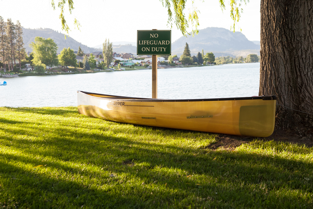 The Lakeside Resort kayak near beach